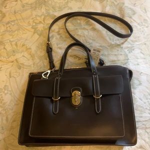 Women or Men’s small leather briefcase.